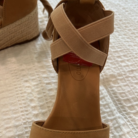 ✌🏼Womens Corso Como Heels!! Size 6! Tan with rope detail!!! Elastic and tie!✌🏼 - Picture 4 of 11